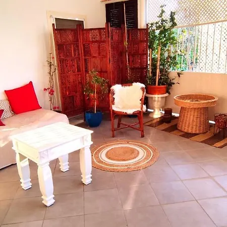 Central, Stylish, 2br, 2bathr, Fast Wifi, Fr-parking, Terrace & Garden Villa Bodrum