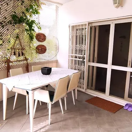 Central, Stylish, 2br, 2bathr, Fast Wifi, Fr-parking, Terrace & Garden Villa Bodrum