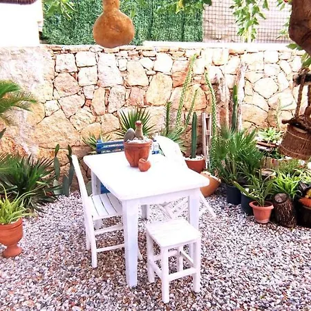 Central, Stylish, 2br, 2bathr, Fast Wifi, Fr-parking, Terrace & Garden Villa Bodrum