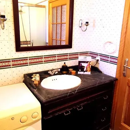 וילה Central, Stylish, 2br, 2bathr, Fast Wifi, Fr-parking, Terrace & Garden בודרום